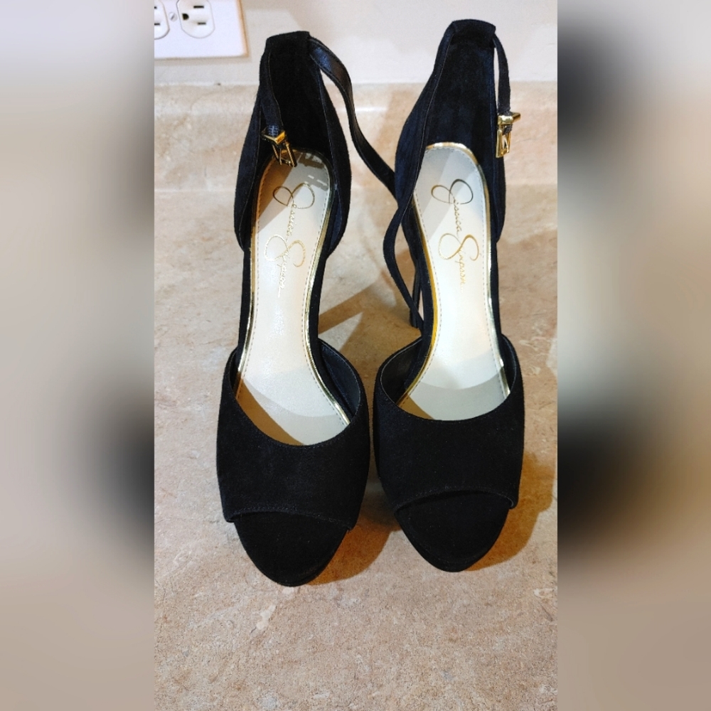 Beautiful Lady High Heel Shoes